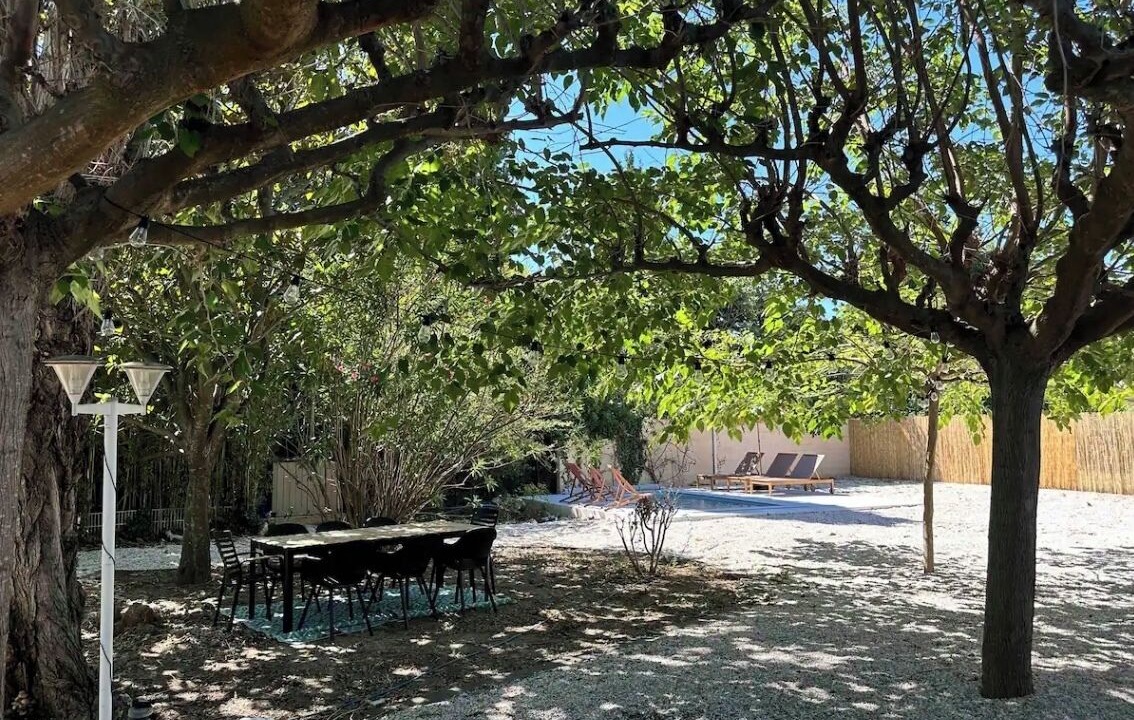 Photo of Outdoor in Nyls