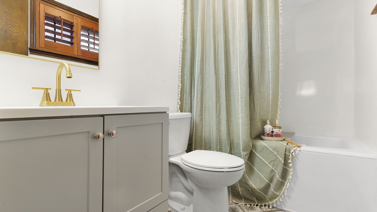Photo of Bathroom in Highland Lake Estates