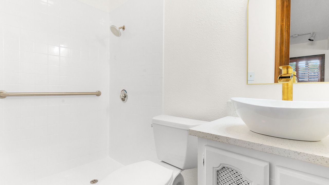 Photo of Bathroom in Highland Lake Estates