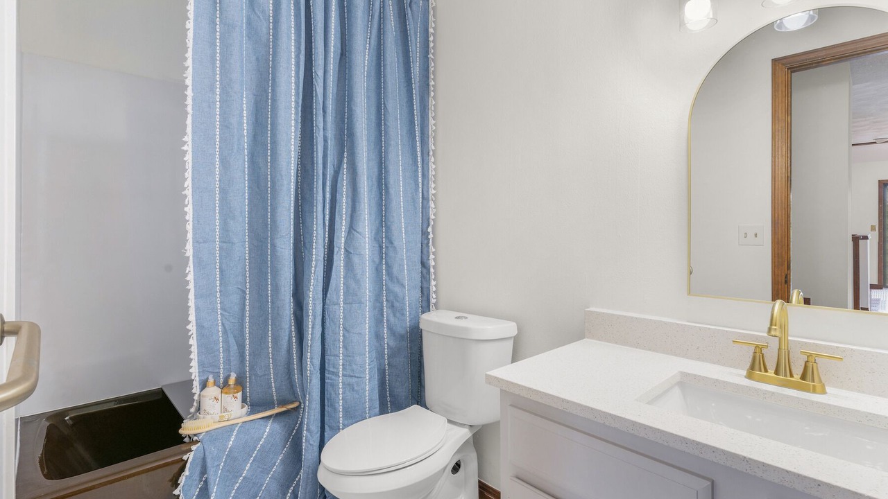 Photo of Bathroom in Highland Lake Estates