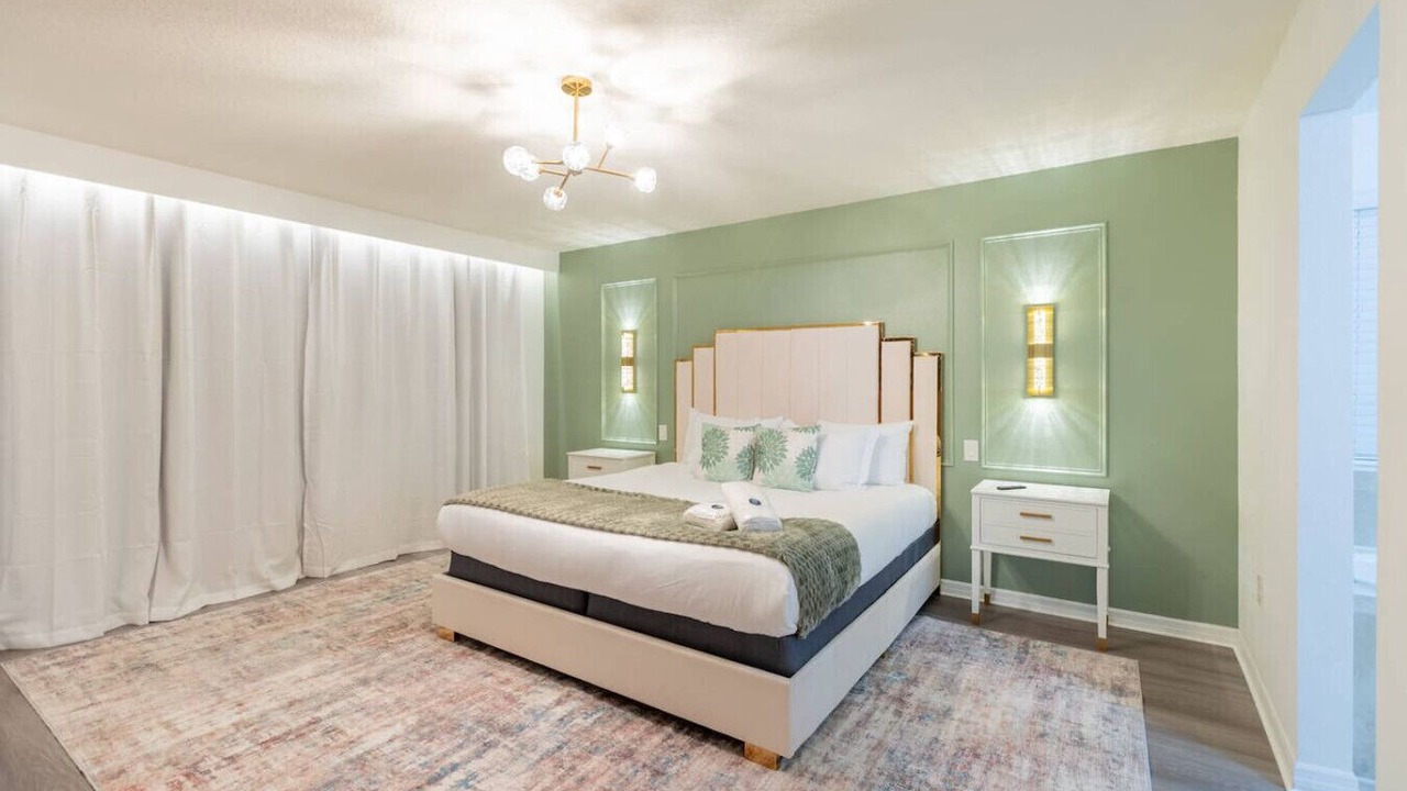 Photo of Bedroom in Veranda Palms