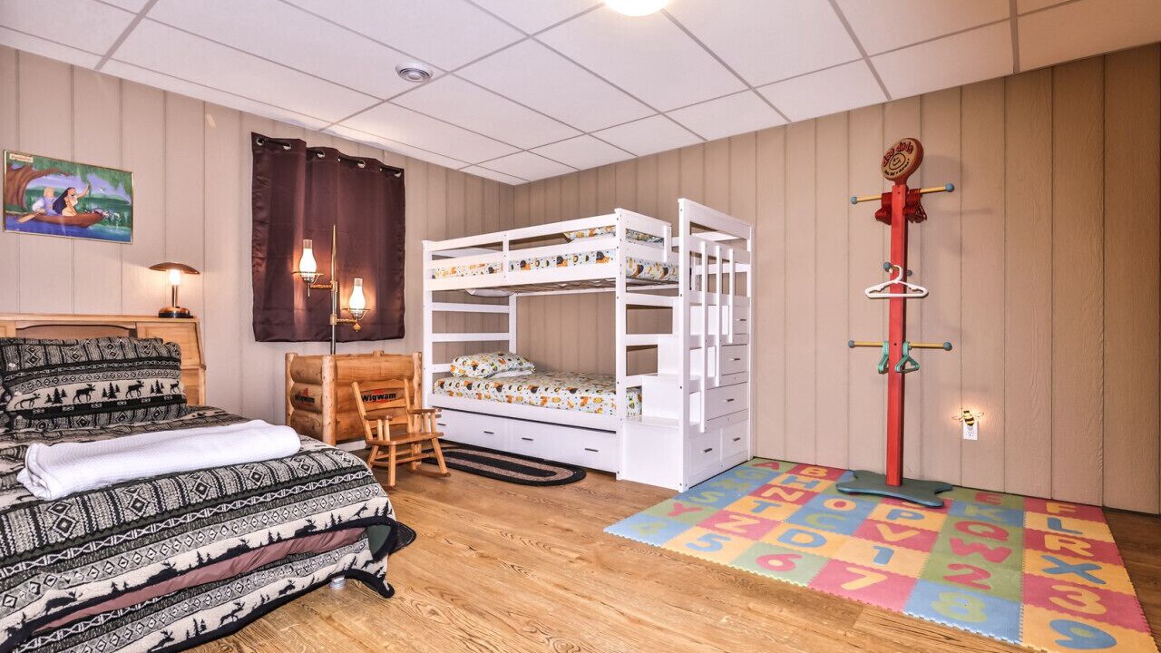 Photo of Bedroom in Eagle River