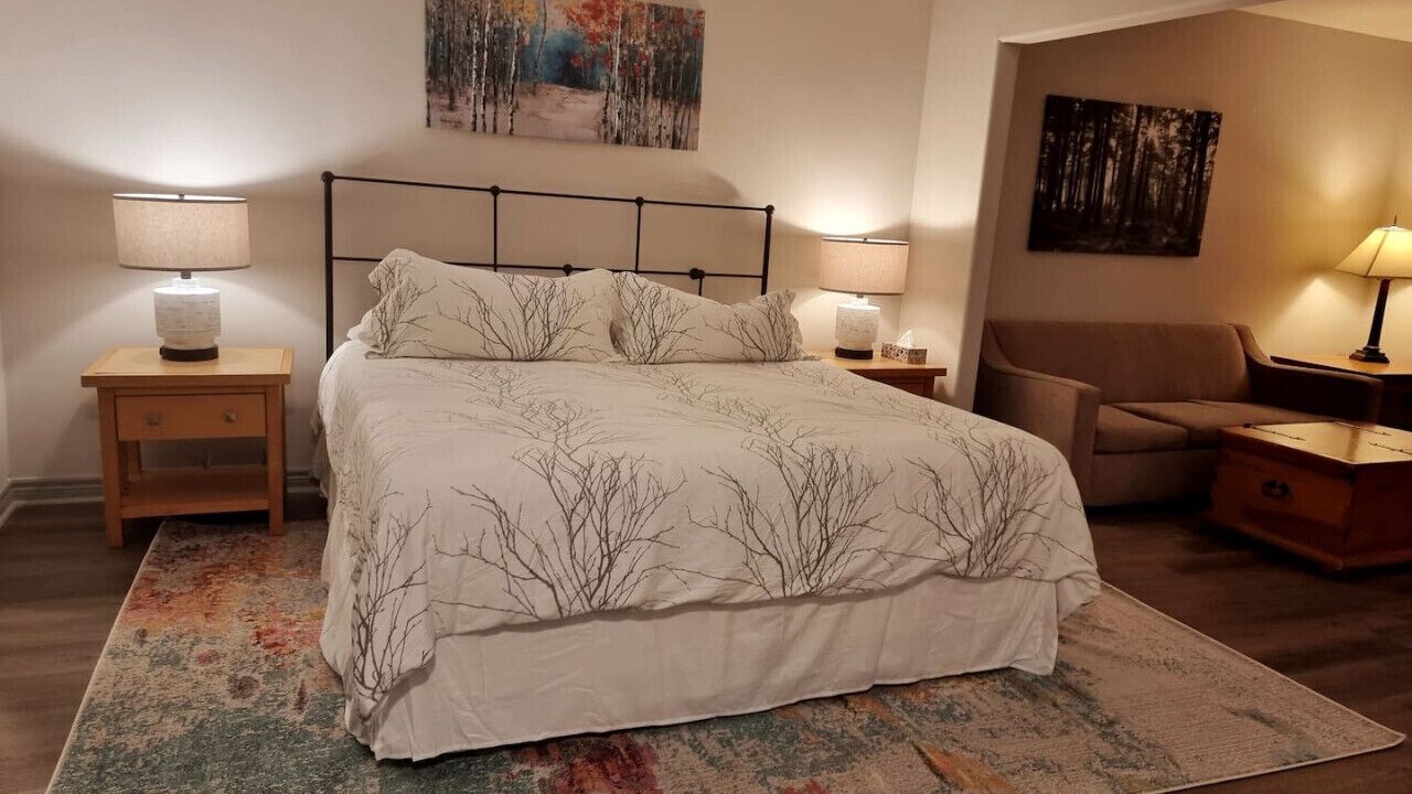Photo of Bedroom in Oro-Medonte