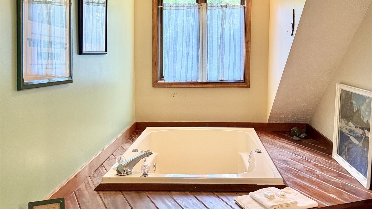 Photo of Bathroom in Glen Arbor