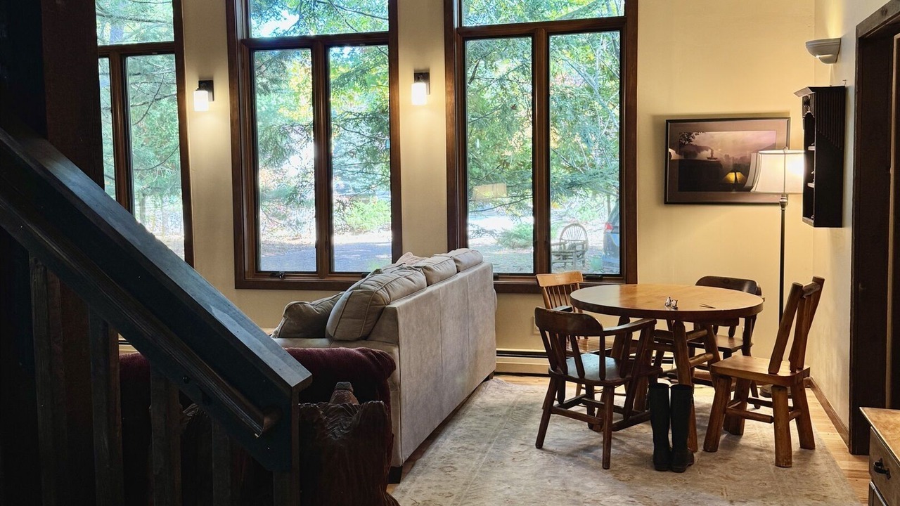 Photo of Livingroom in Glen Arbor