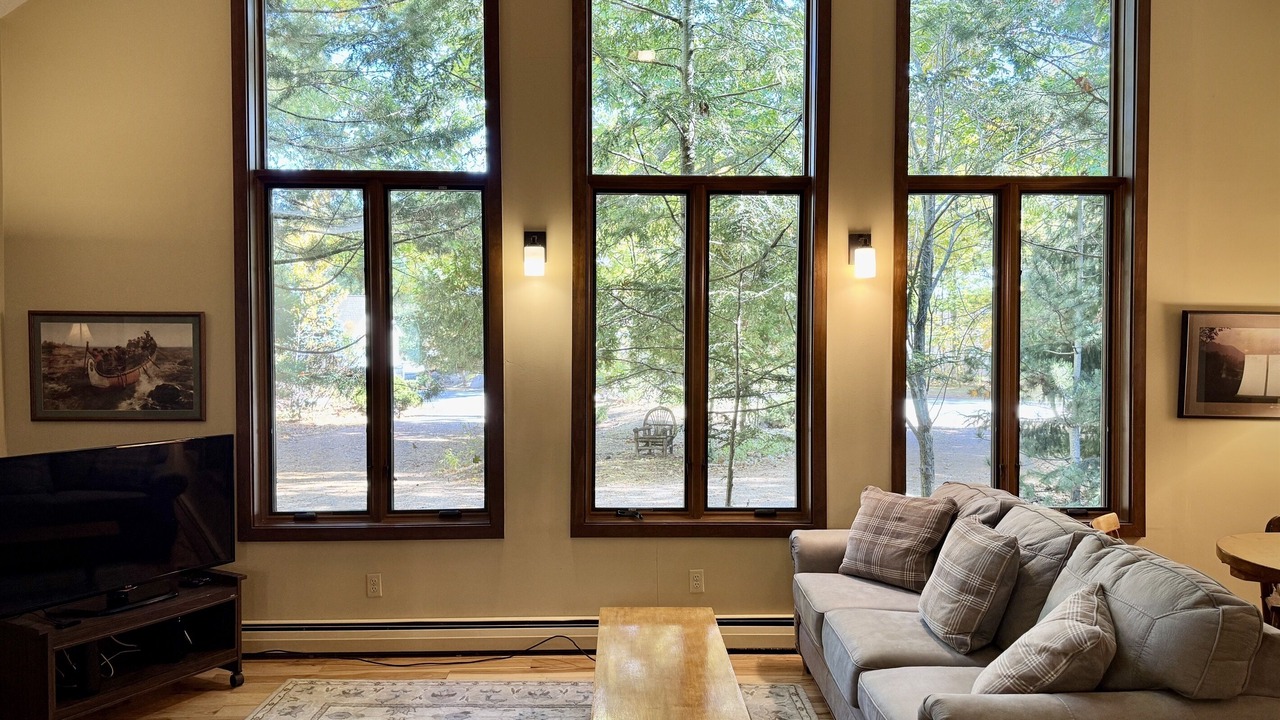 Photo of Livingroom in Glen Arbor
