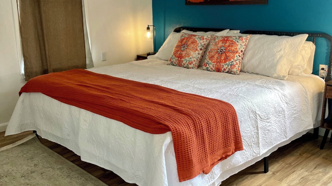 Photo of Bedroom in Shiner