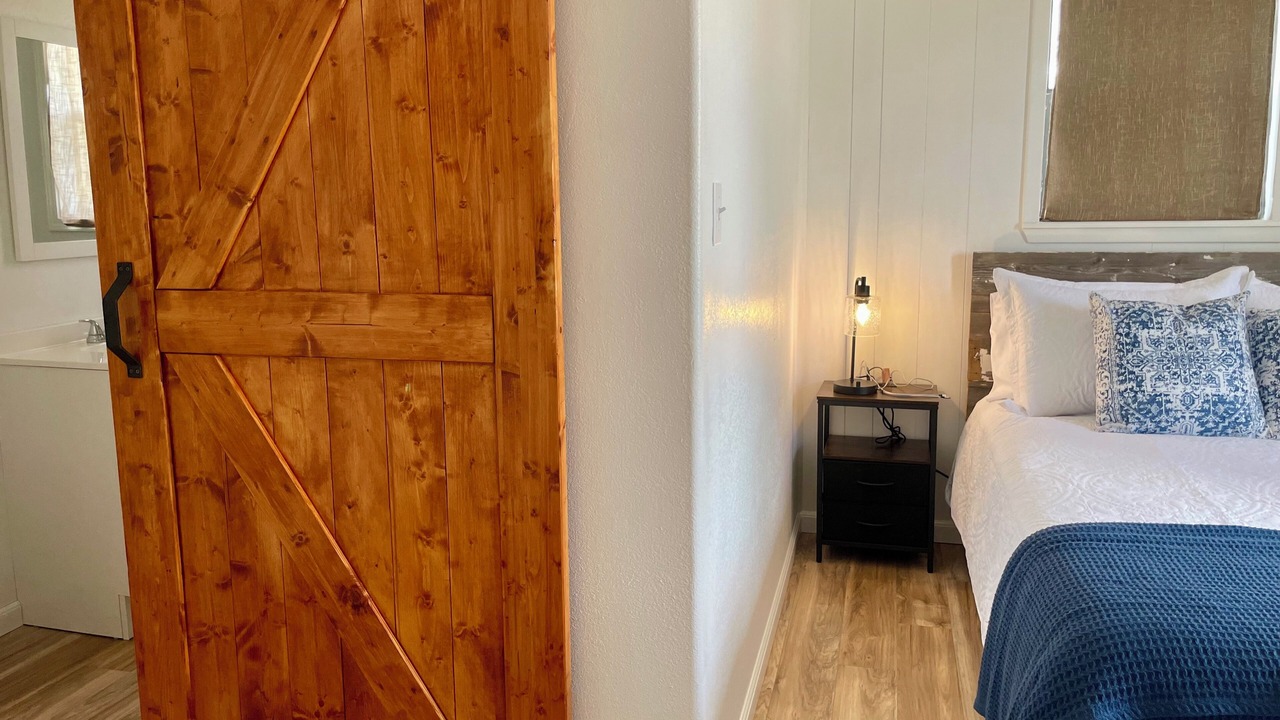 Photo of Bedroom in Shiner