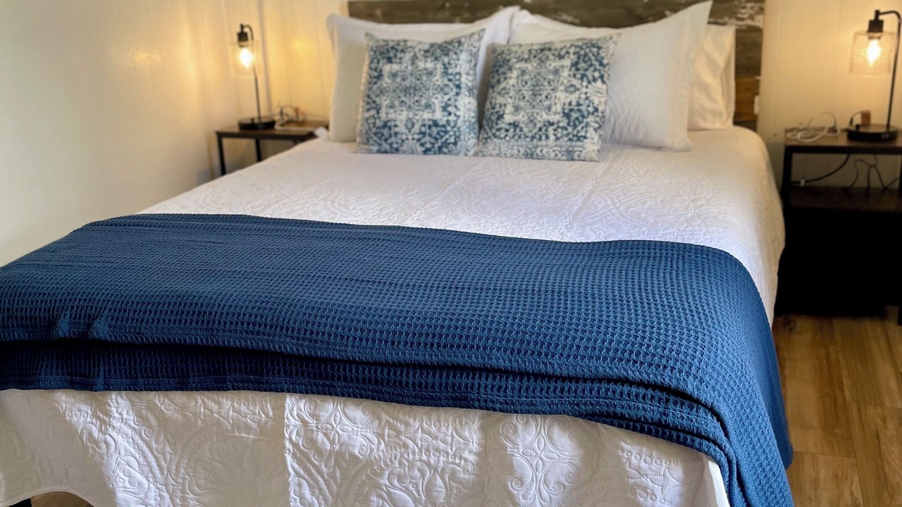 Photo of Bedroom in Shiner