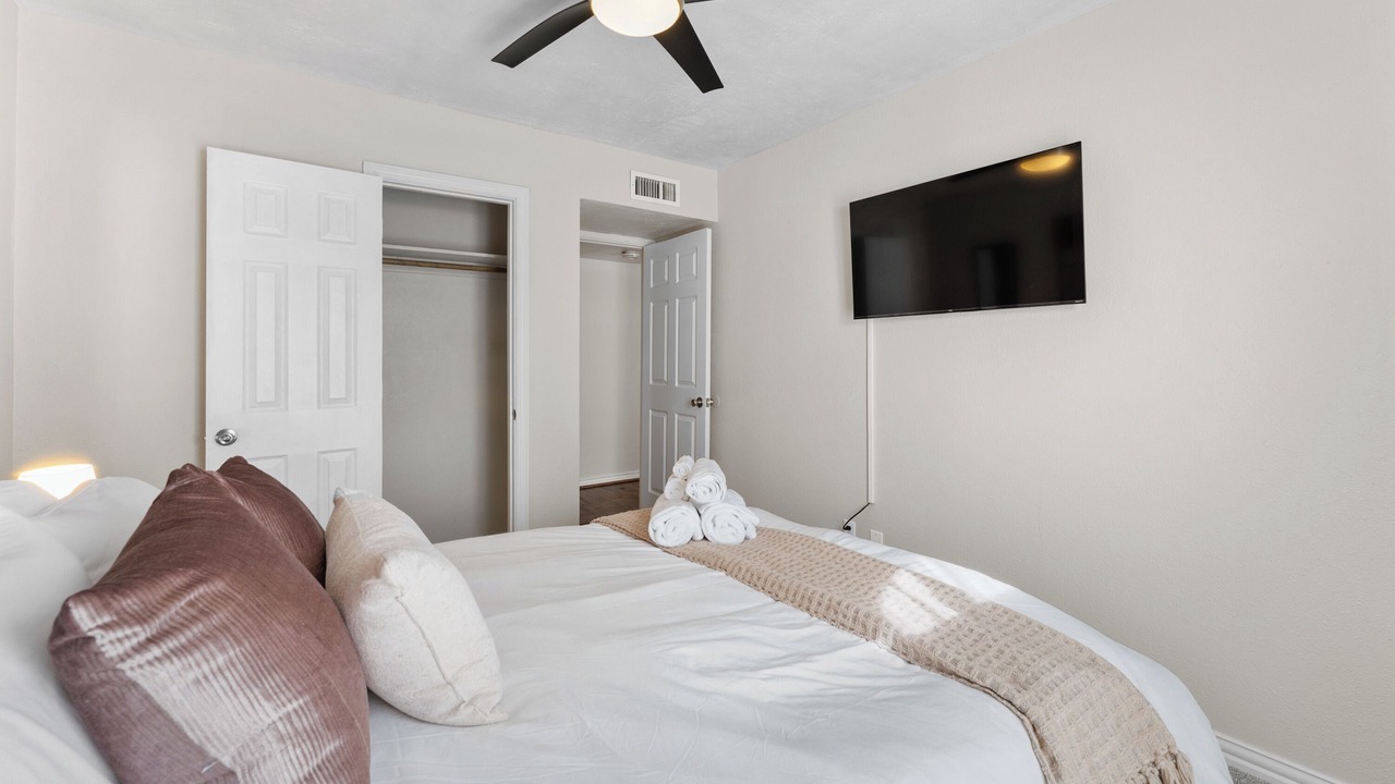 Photo of Bedroom in The Colony