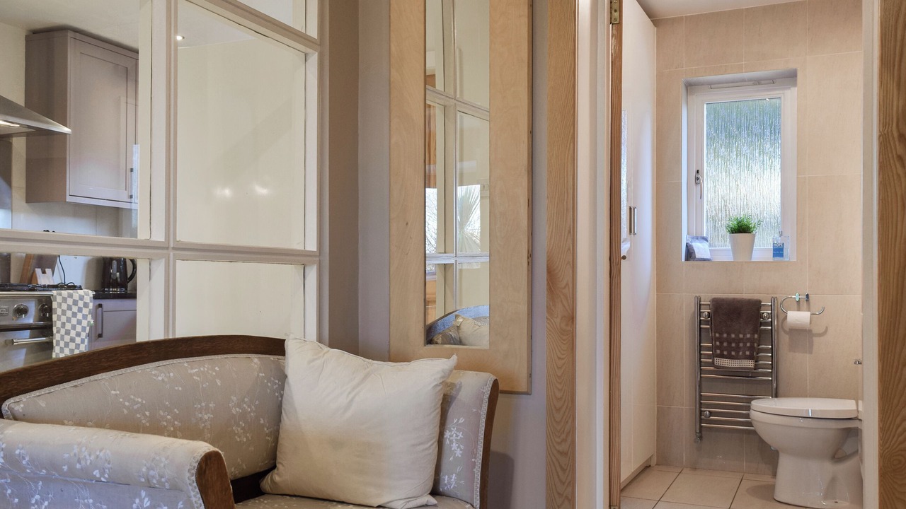 Photo of Others in Hoby