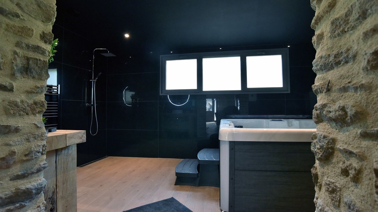 Photo of Bathroom in Plouer-sur-Rance