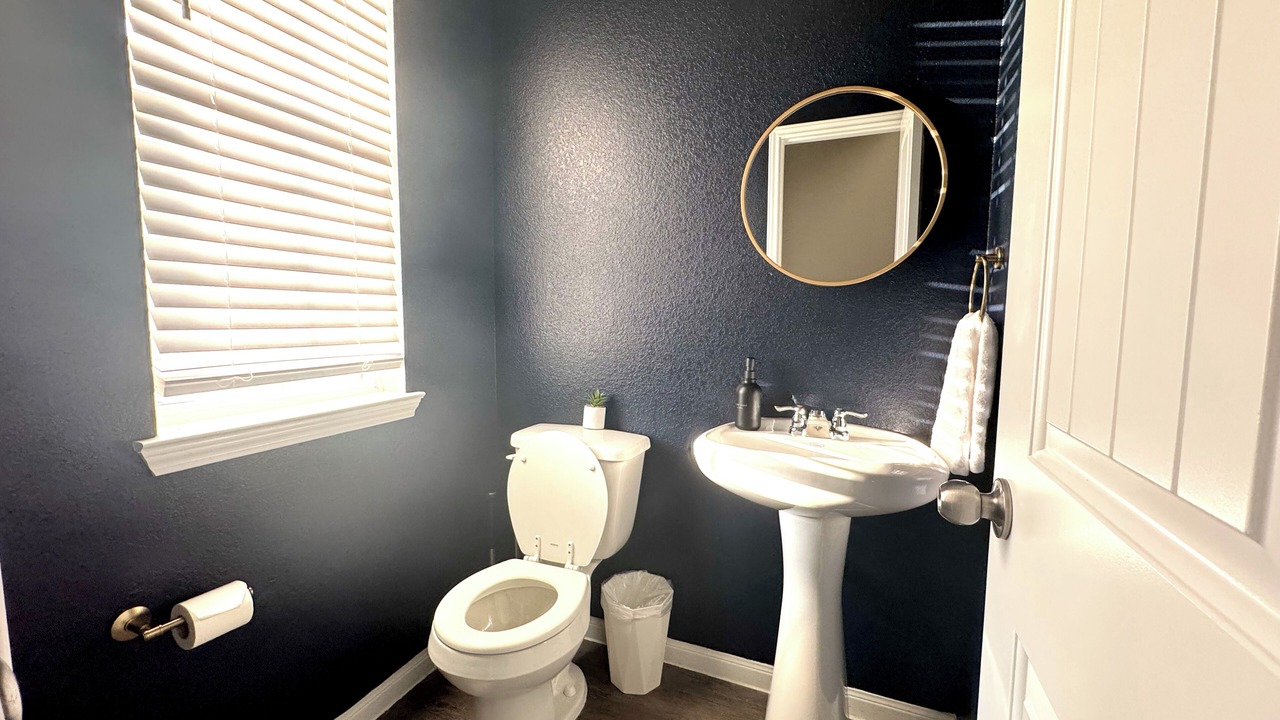 Photo of Bathroom in Porter