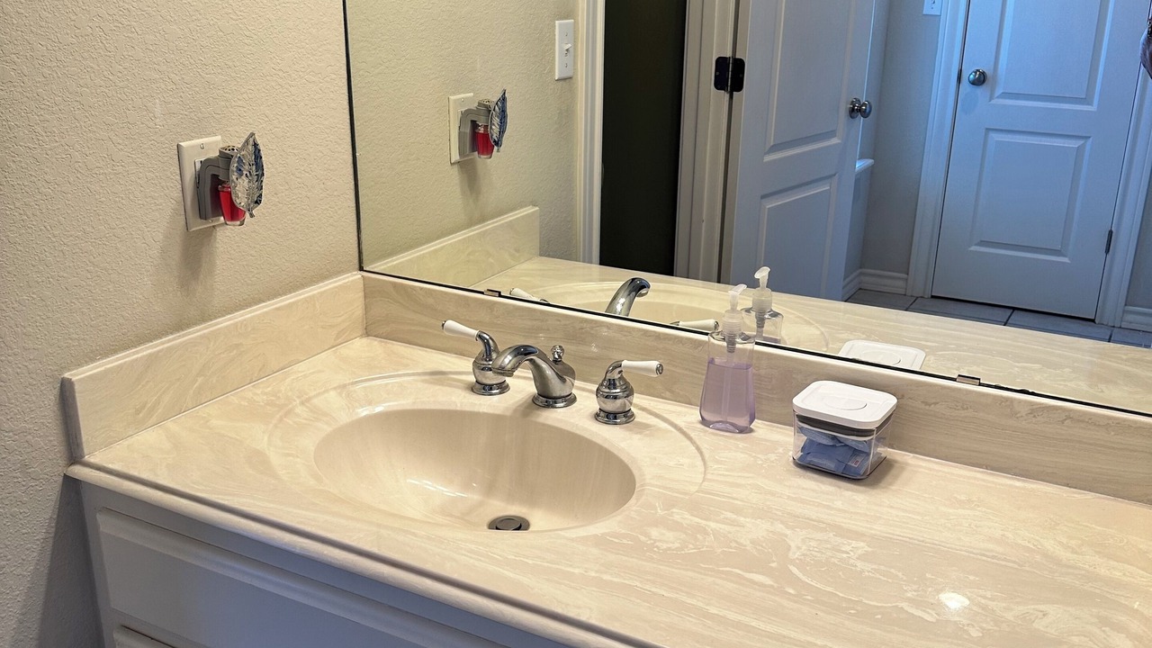 Photo of Bathroom in Canyon