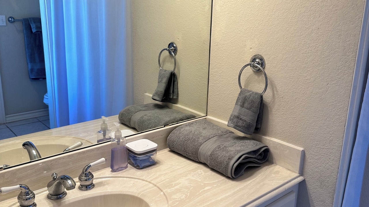 Photo of Bathroom in Canyon