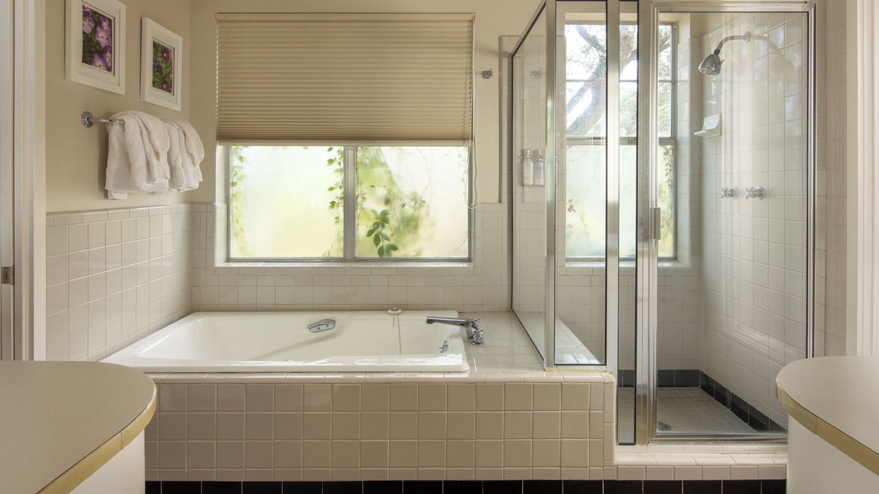 Photo of Bathroom in Kyle