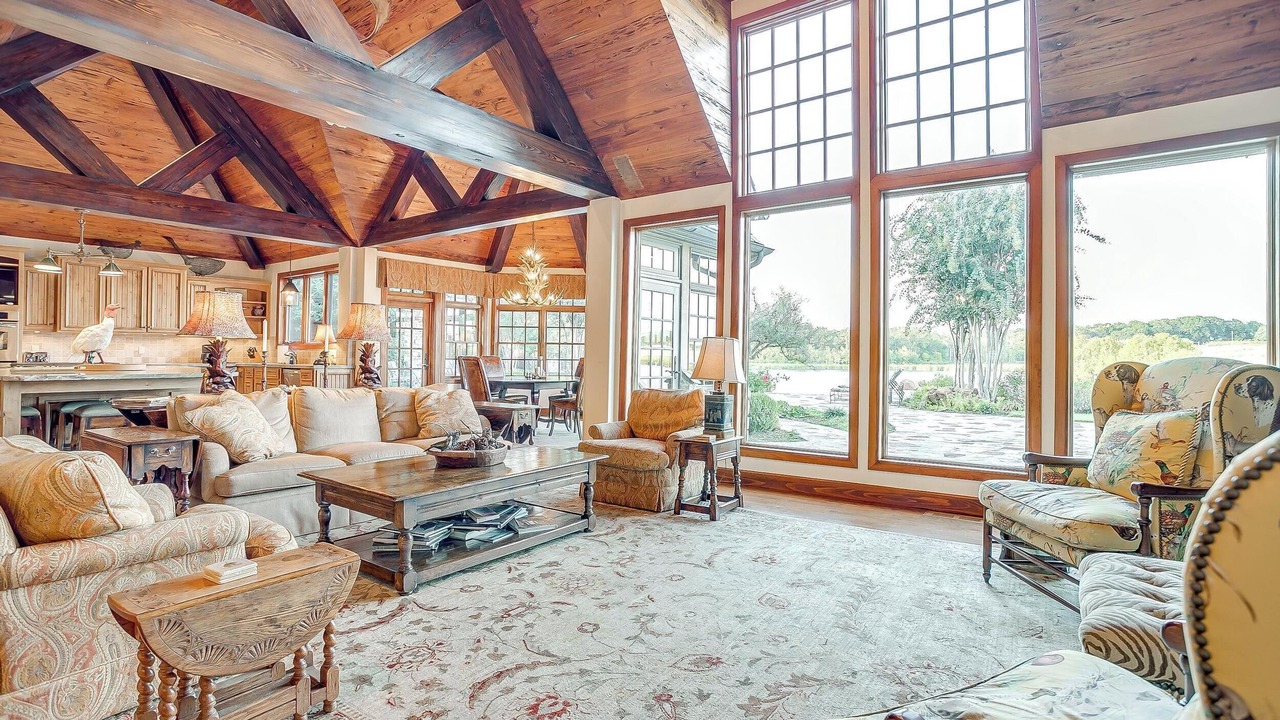 Photo of Livingroom in Boswell