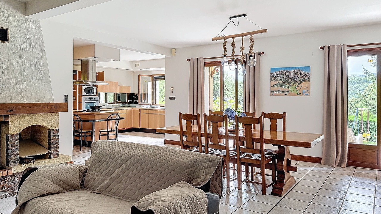 Photo of Livingroom in Pareac
