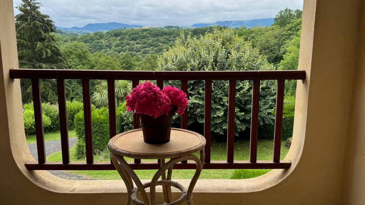 Photo of Outdoor in Pareac