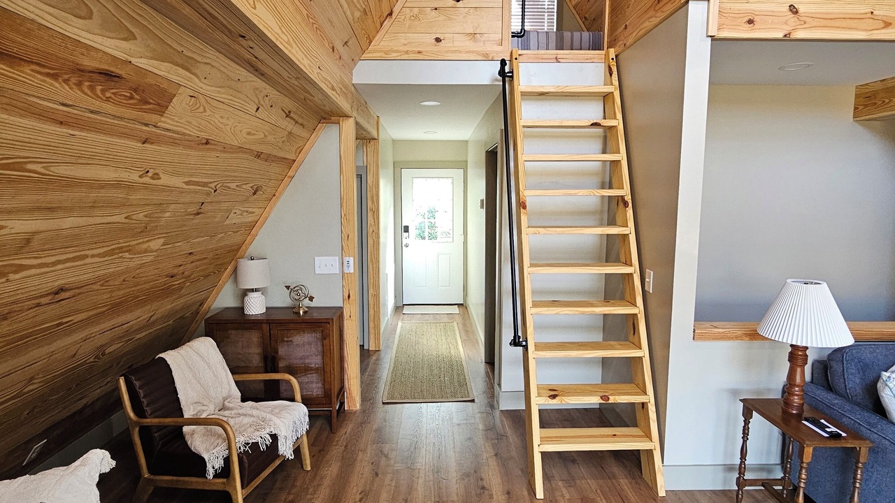 Photo of Livingroom in Crane Hill