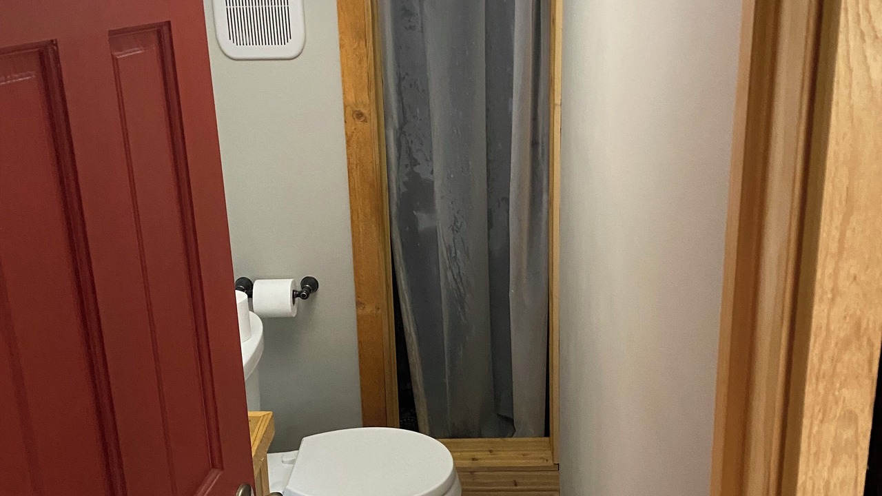 Photo of Bathroom in Swan Lake