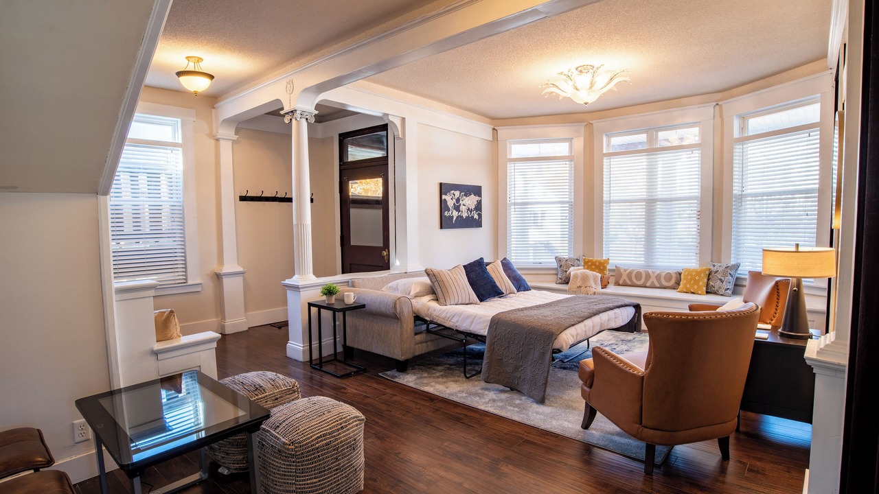 Photo of Livingroom in Bloomington