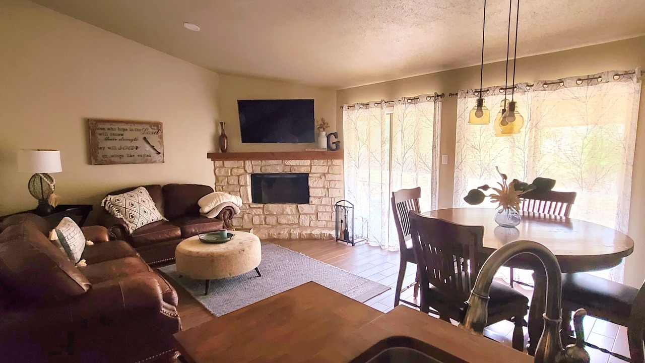Photo of Livingroom in Salado