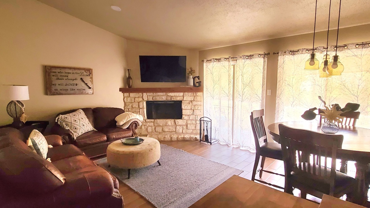 Photo of Livingroom in Salado