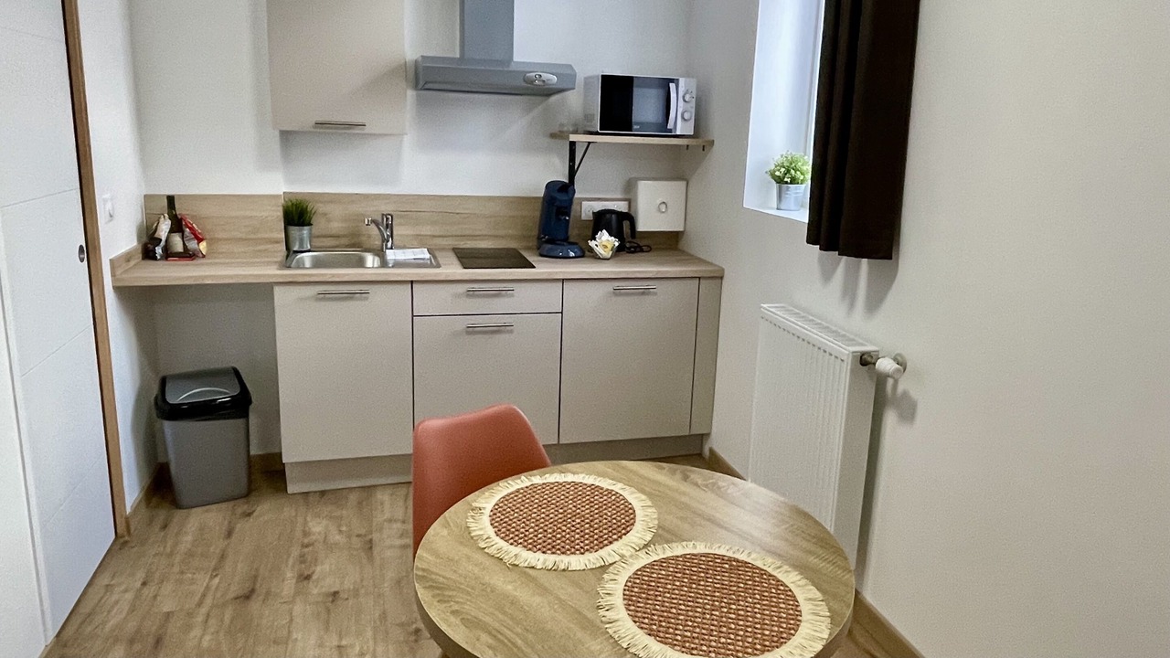 Photo of Kitchen in Lens