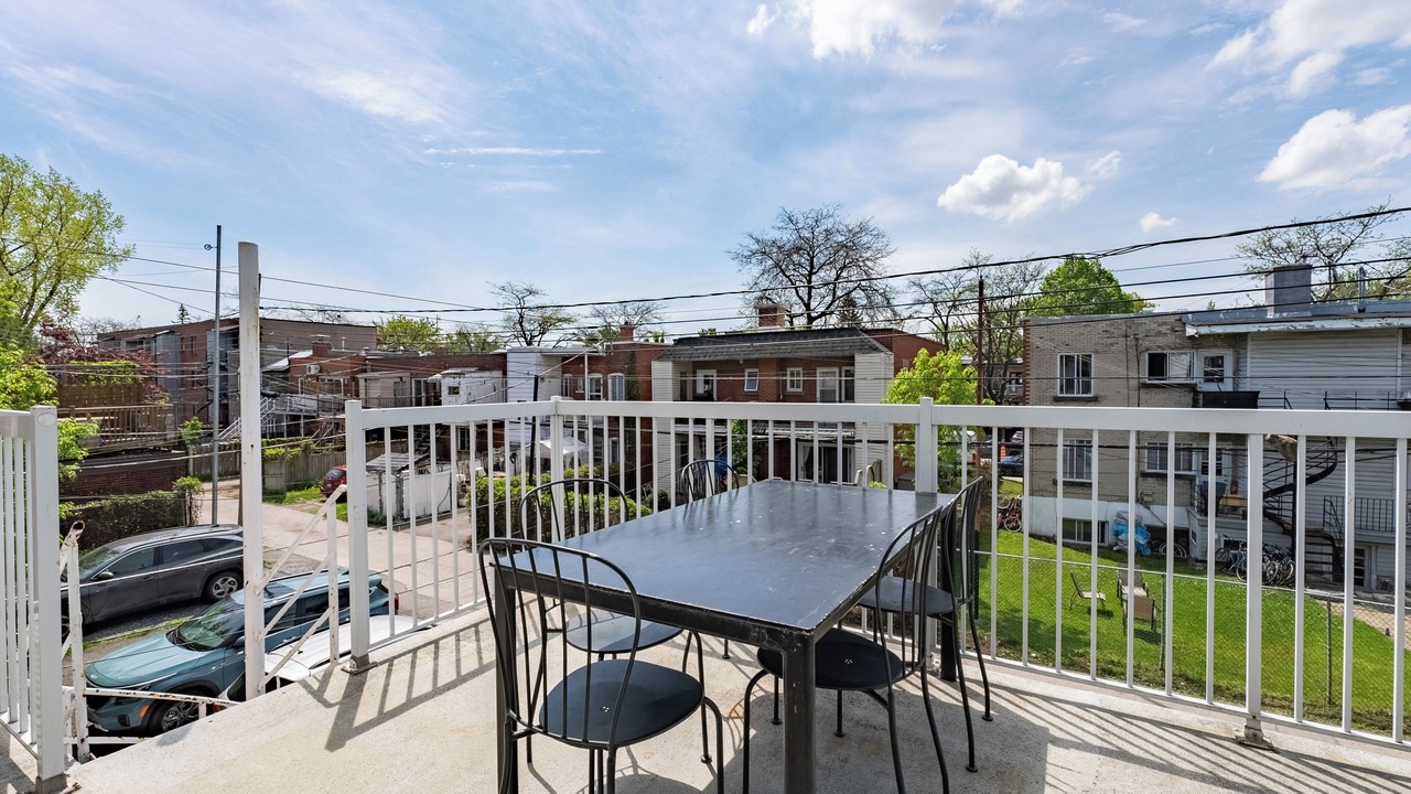 Photo of Outdoor in Youville