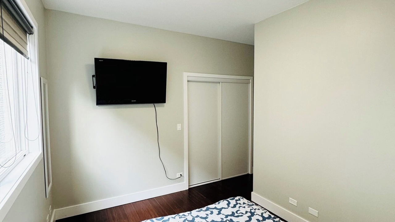 Photo of Bedroom in East Garfield Park
