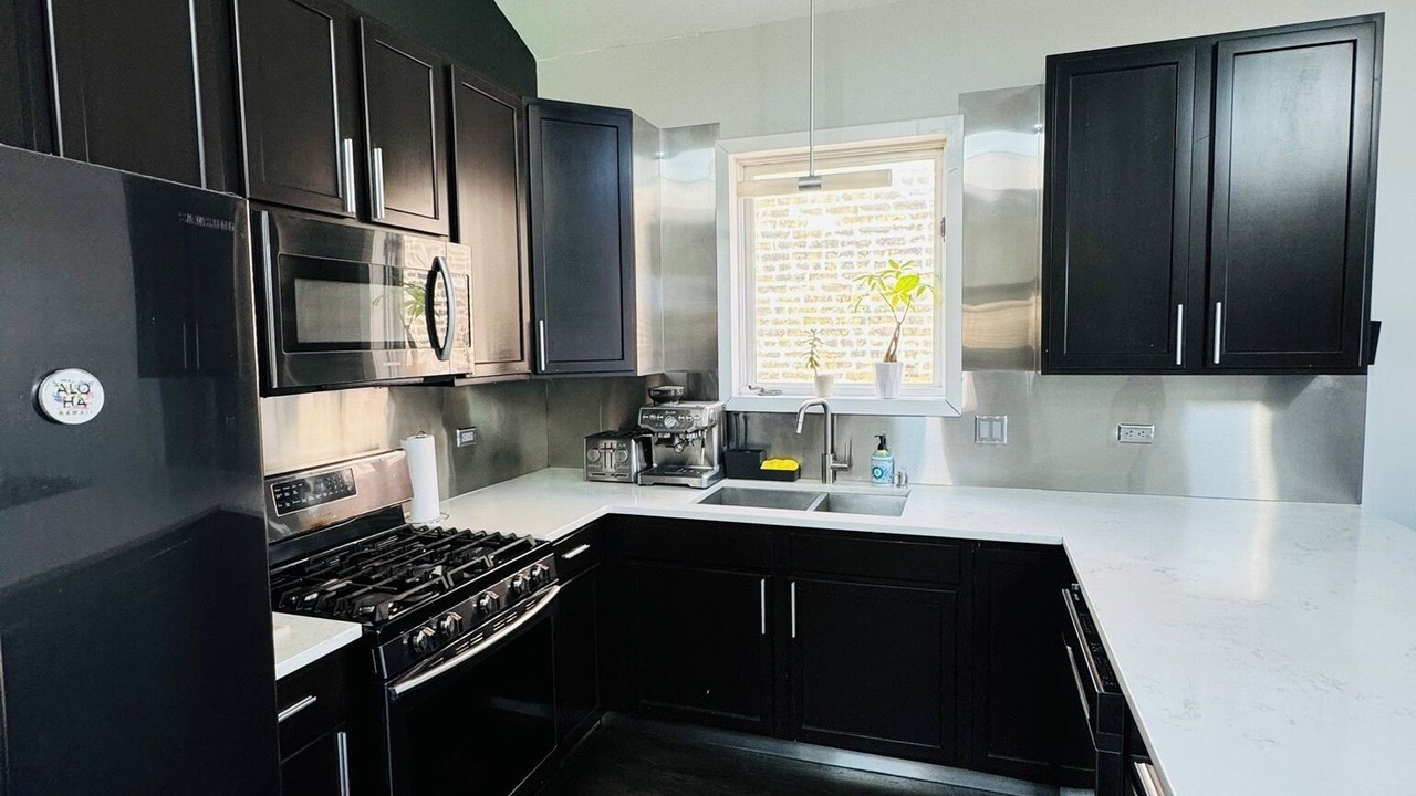 Photo of Kitchen in East Garfield Park