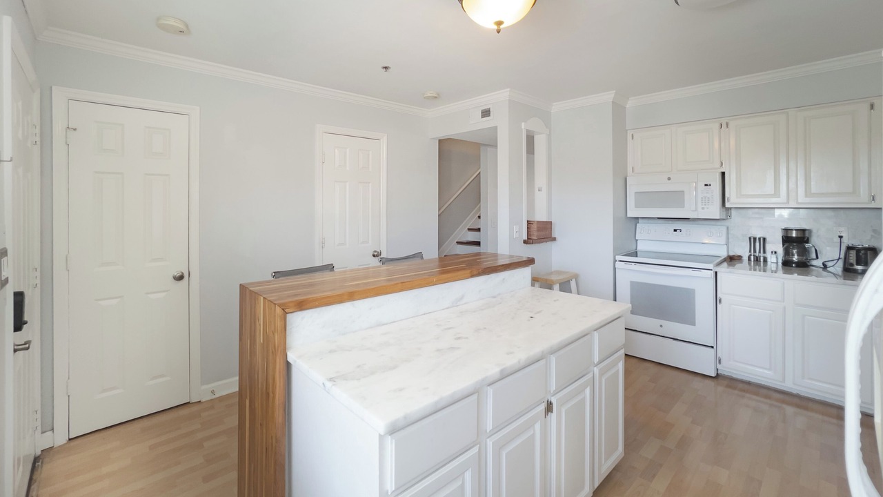 Photo of Kitchen in Rolling Mill Hill