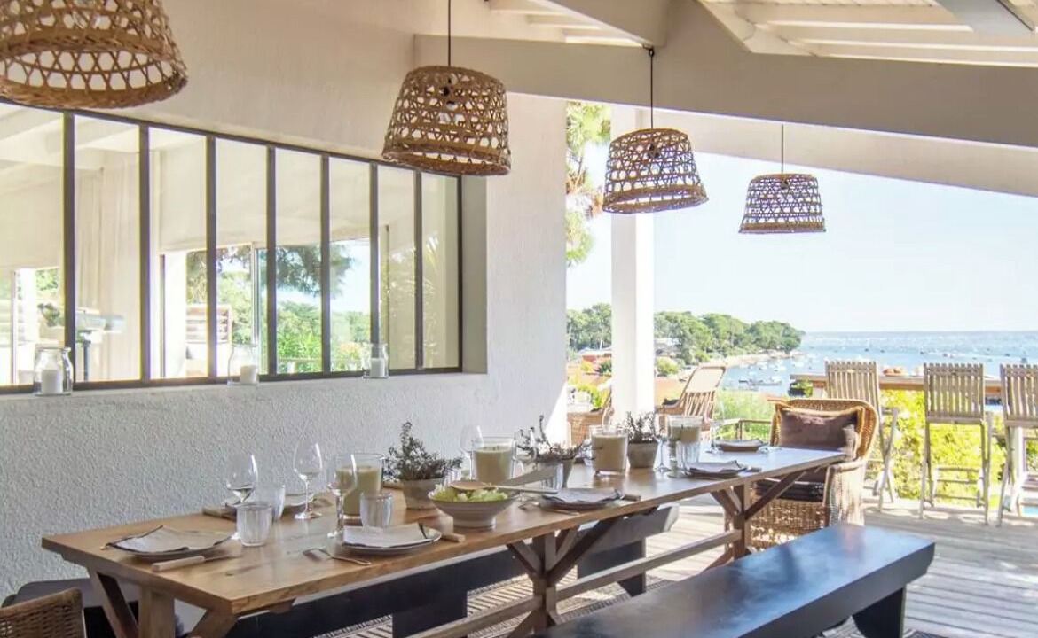 Photo of Outdoor in Le Canon