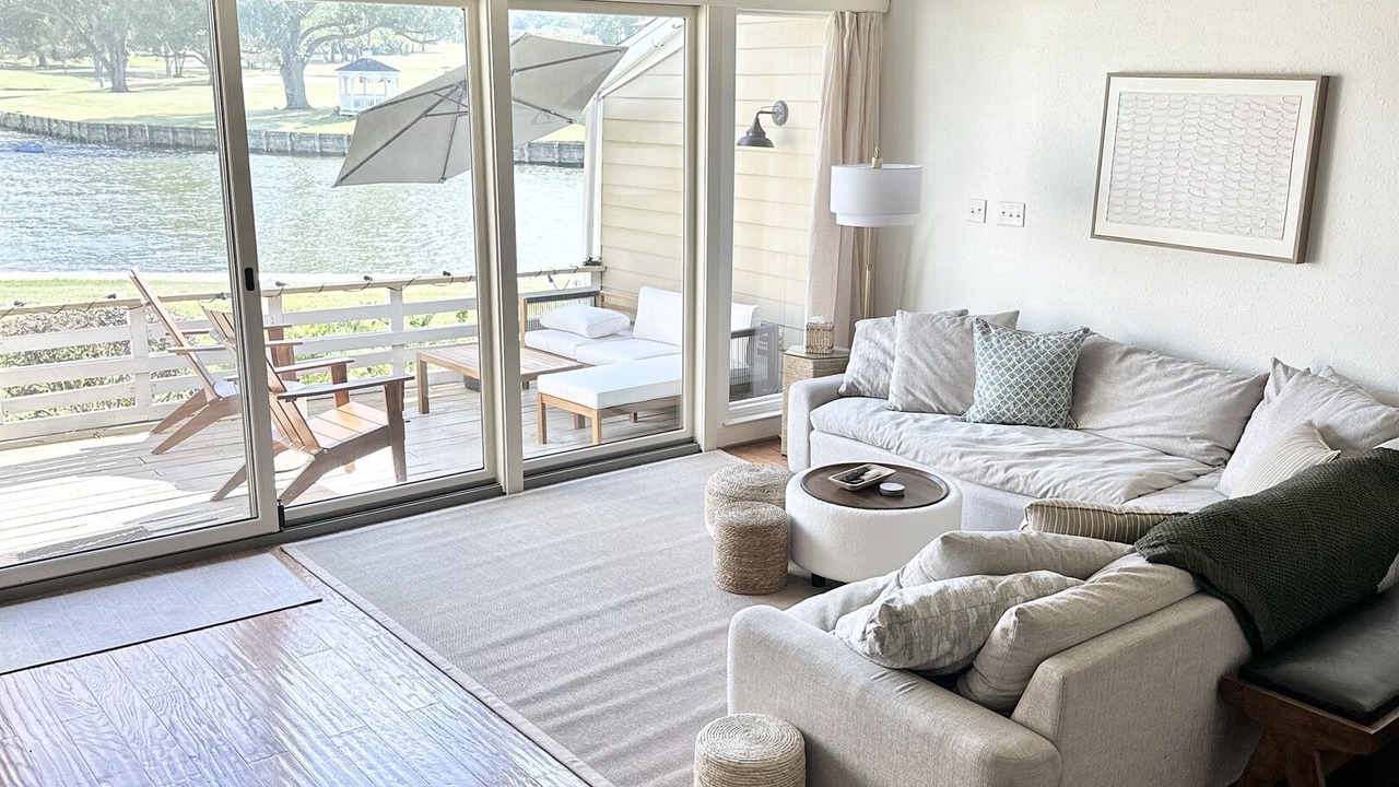 Photo of Bedroom in April Sound