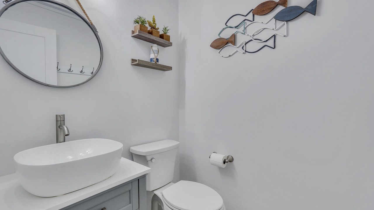 Photo of Bathroom in Oceanmarsh Subdivision