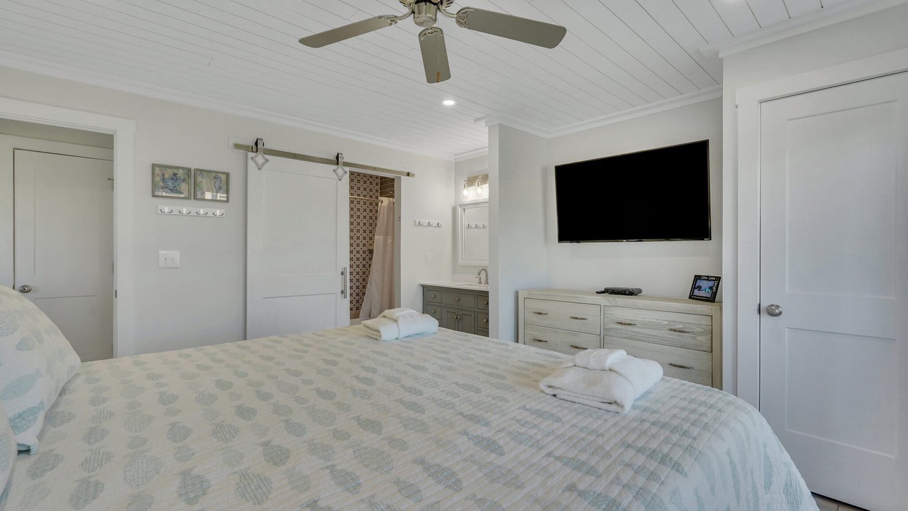 Photo of Bedroom in Oceanmarsh Subdivision