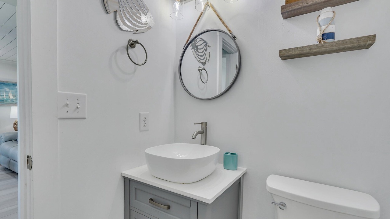 Photo of Bathroom in Oceanmarsh Subdivision