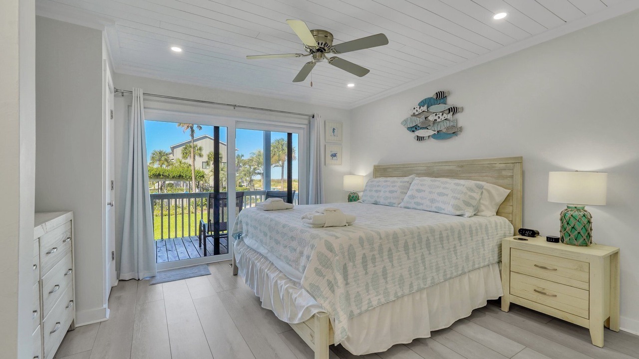 Photo of Bedroom in Oceanmarsh Subdivision