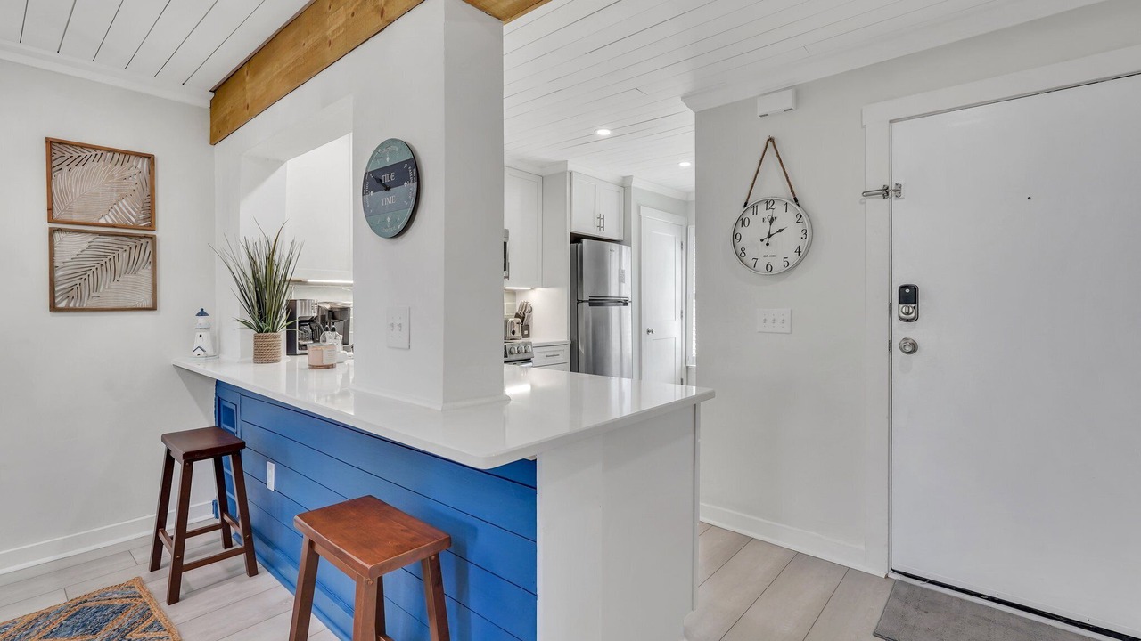 Photo of Kitchen in Oceanmarsh Subdivision