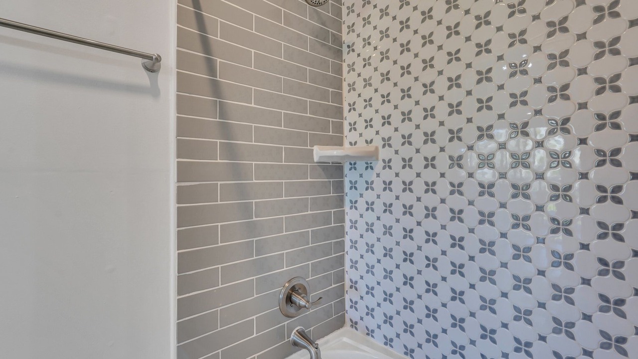 Photo of Bathroom in Oceanmarsh Subdivision