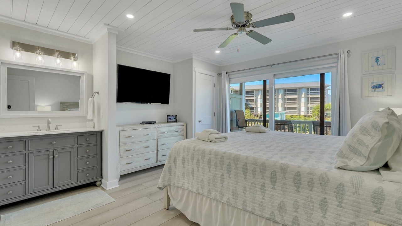 Photo of Bedroom in Oceanmarsh Subdivision