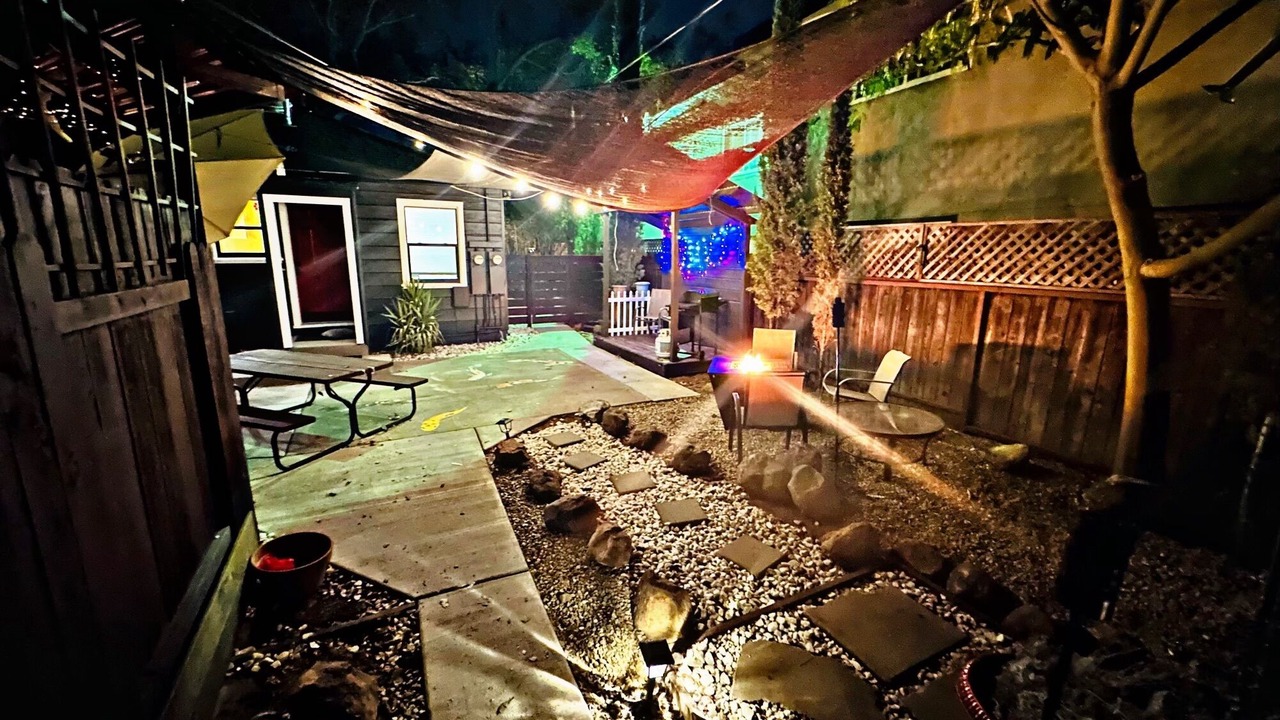 Photo of Outdoor in North Oak Park