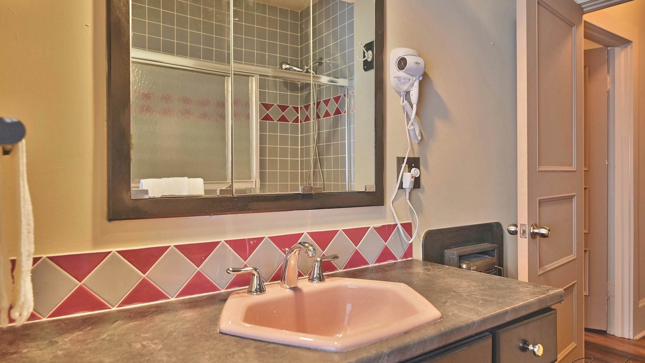 Photo of Bathroom in Canadensis