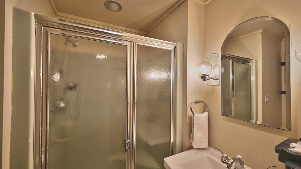 Photo of Bathroom in Canadensis