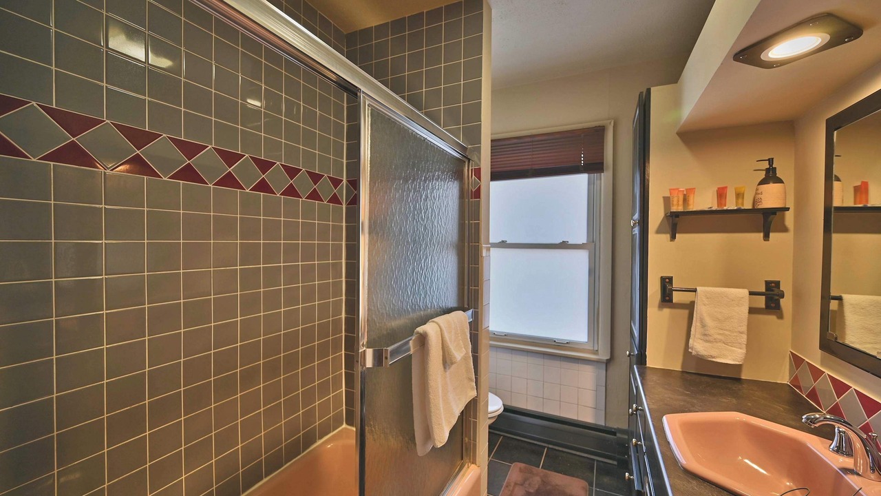 Photo of Bathroom in Canadensis