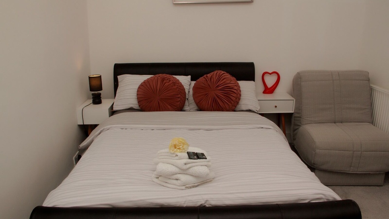 Photo of Bedroom in Leigh