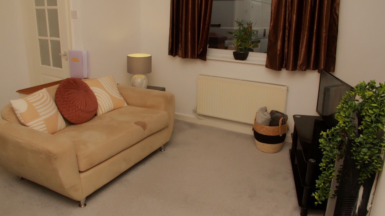 Photo of Livingroom in Leigh