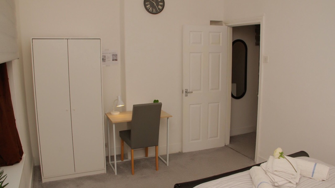 Photo of Bedroom in Leigh