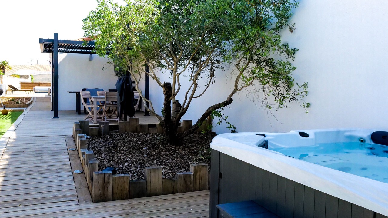 Photo of Patio Balcony in Chateau-d'Olonne